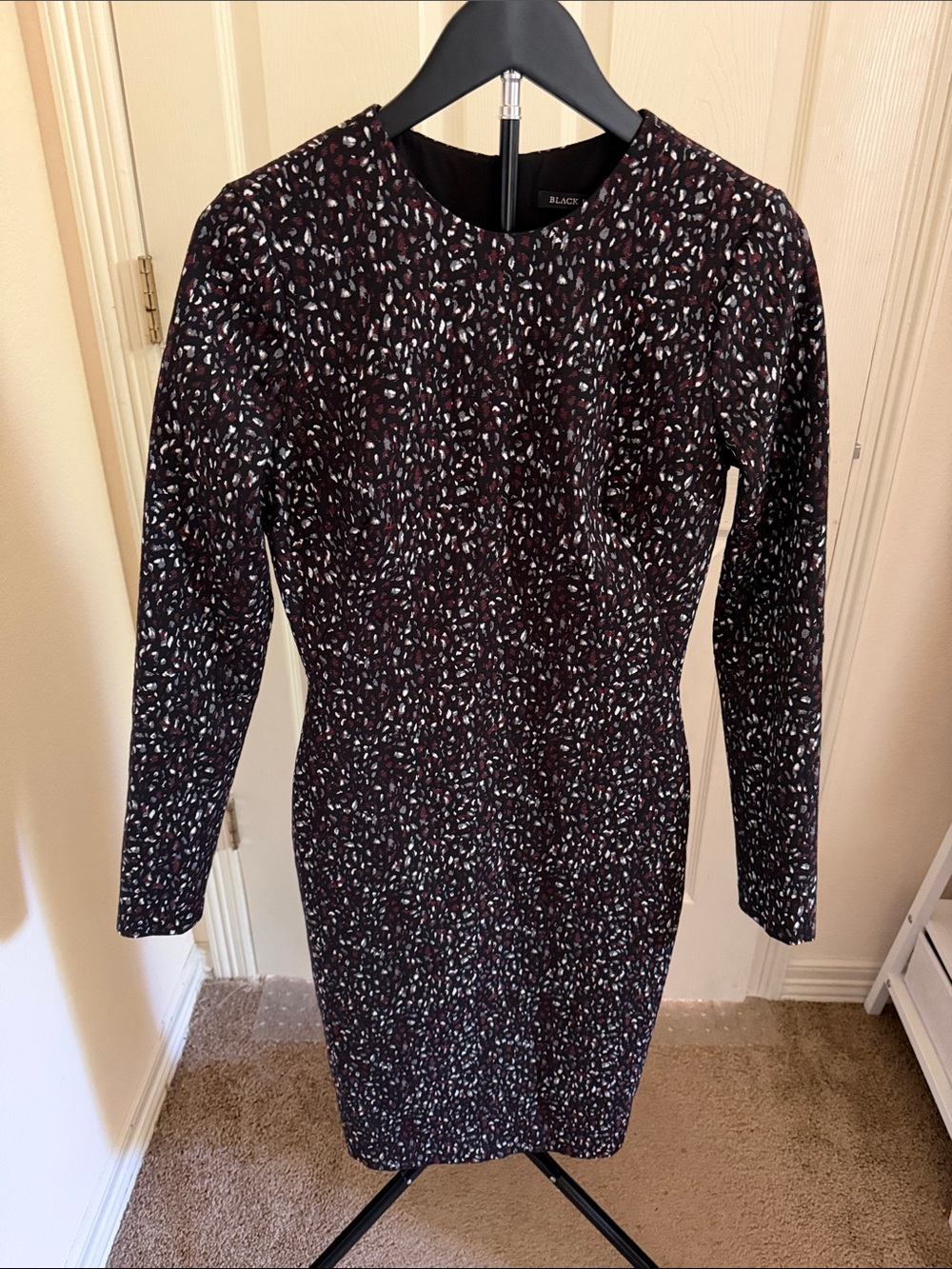 Black Halo Black Long-Sleeve Printed Sheath Dress with White & Burgundy Speckle